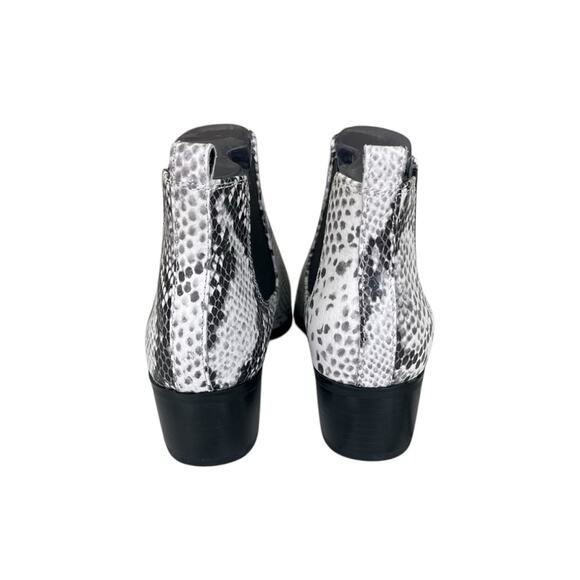 Blondo Emelia Waterproof Pointed Toe Stacked Heel Faux Snakeskin Booties Size 8M - Picture 3 of 7